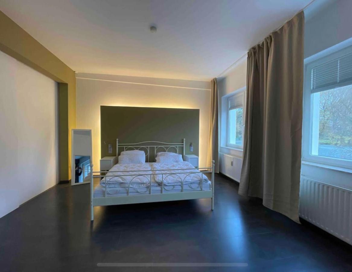 Truretreats Design Loft Fuer 8 Personen I Riesige Kueche I Echarger I 65Z Smarttv I 150Qm Daire Hamburg Dış mekan fotoğraf
