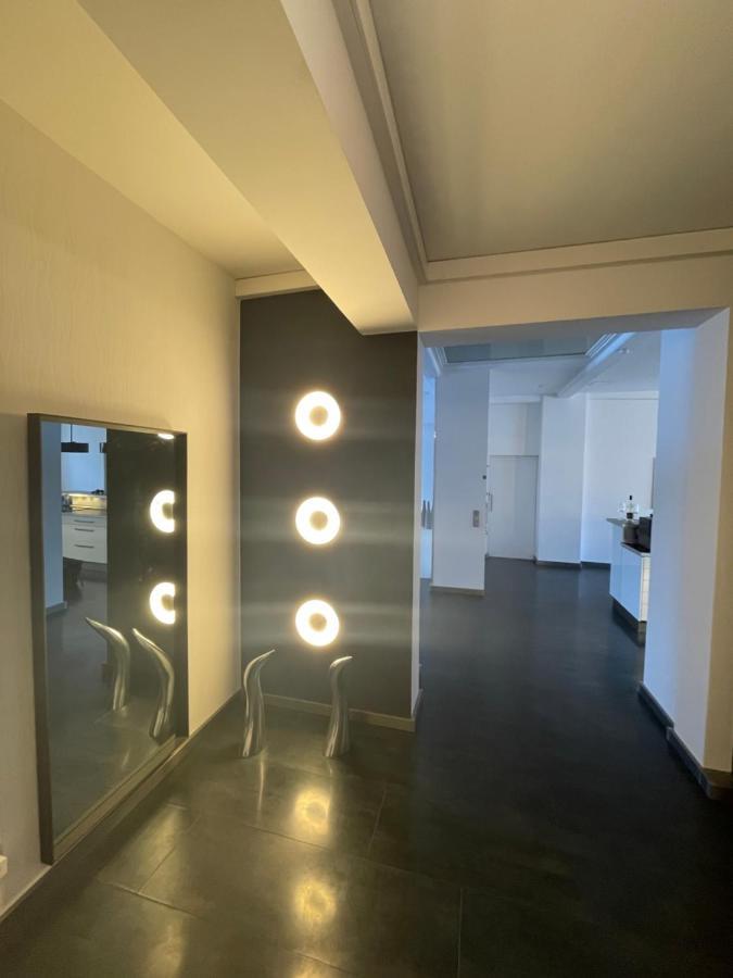 Truretreats Design Loft Fuer 8 Personen I Riesige Kueche I Echarger I 65Z Smarttv I 150Qm Daire Hamburg Dış mekan fotoğraf